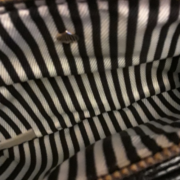 ♤New Kate Spade wristlet♤ - Picture 6 of 8